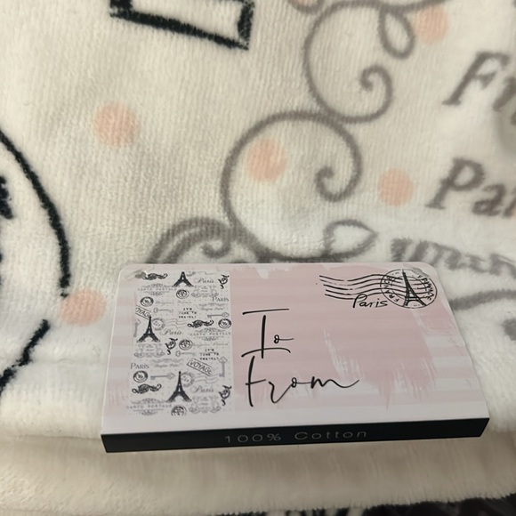 Paris bath towel new with tags - Picture 6 of 6